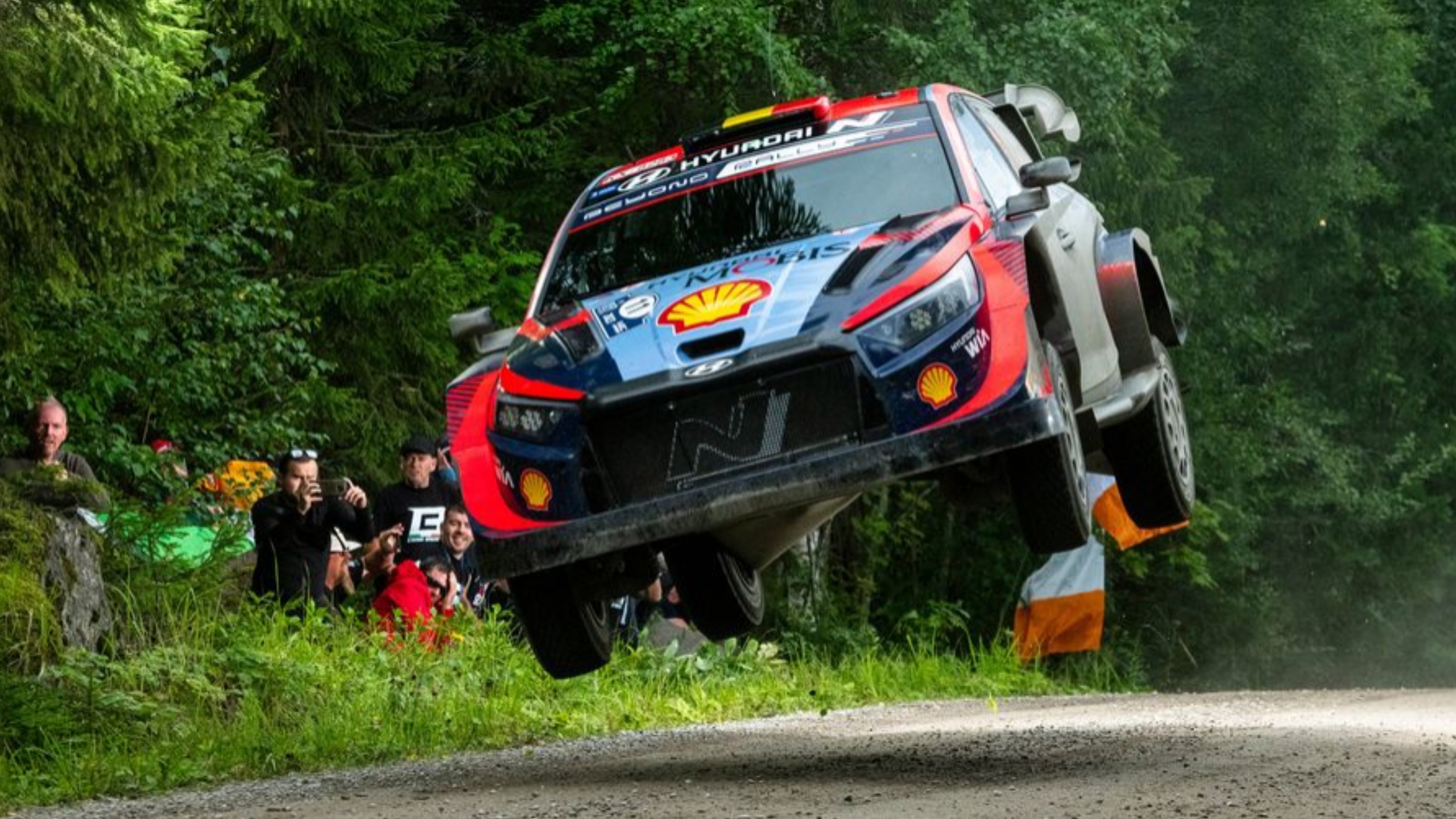 技术流与激情碰撞,赛车决赛再创新高 技术流与激情碰撞,赛车决赛再创新高