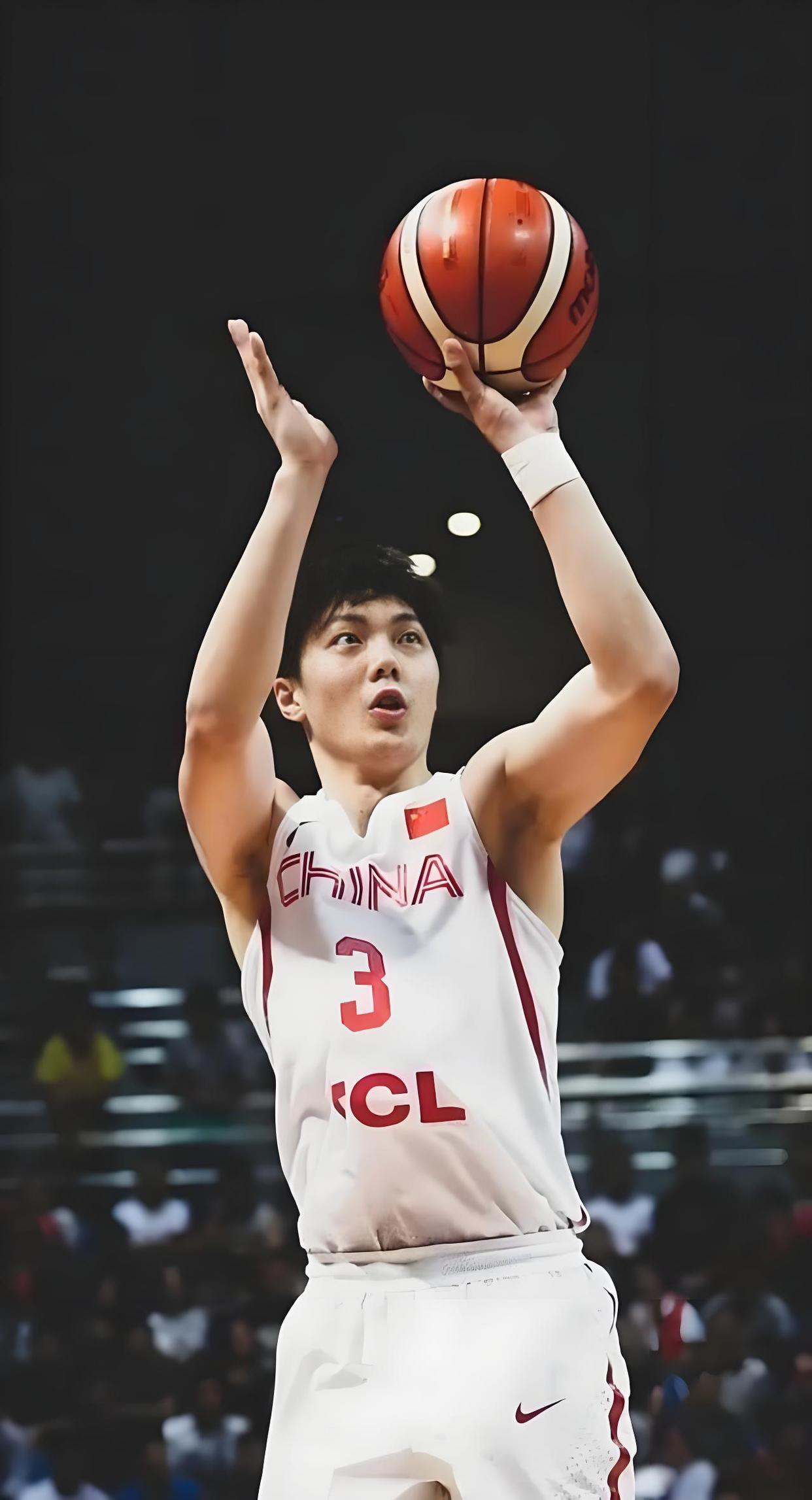 包含广东队险胜北京队，乔治惊艳四座的词条