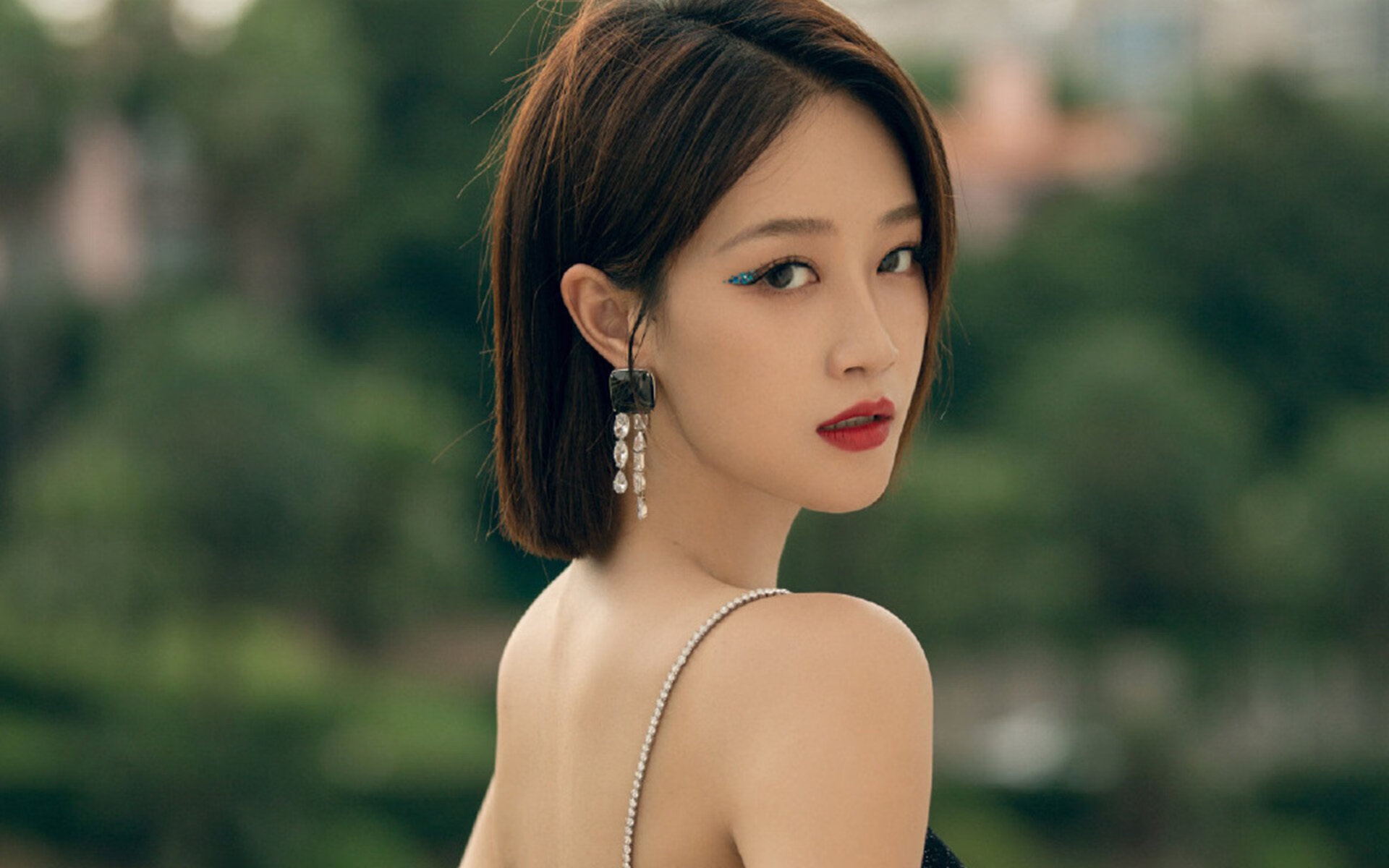 跨洲荣耀，加拿大踏平哥斯达黎加，贝林厄姆东决关键战接管比赛