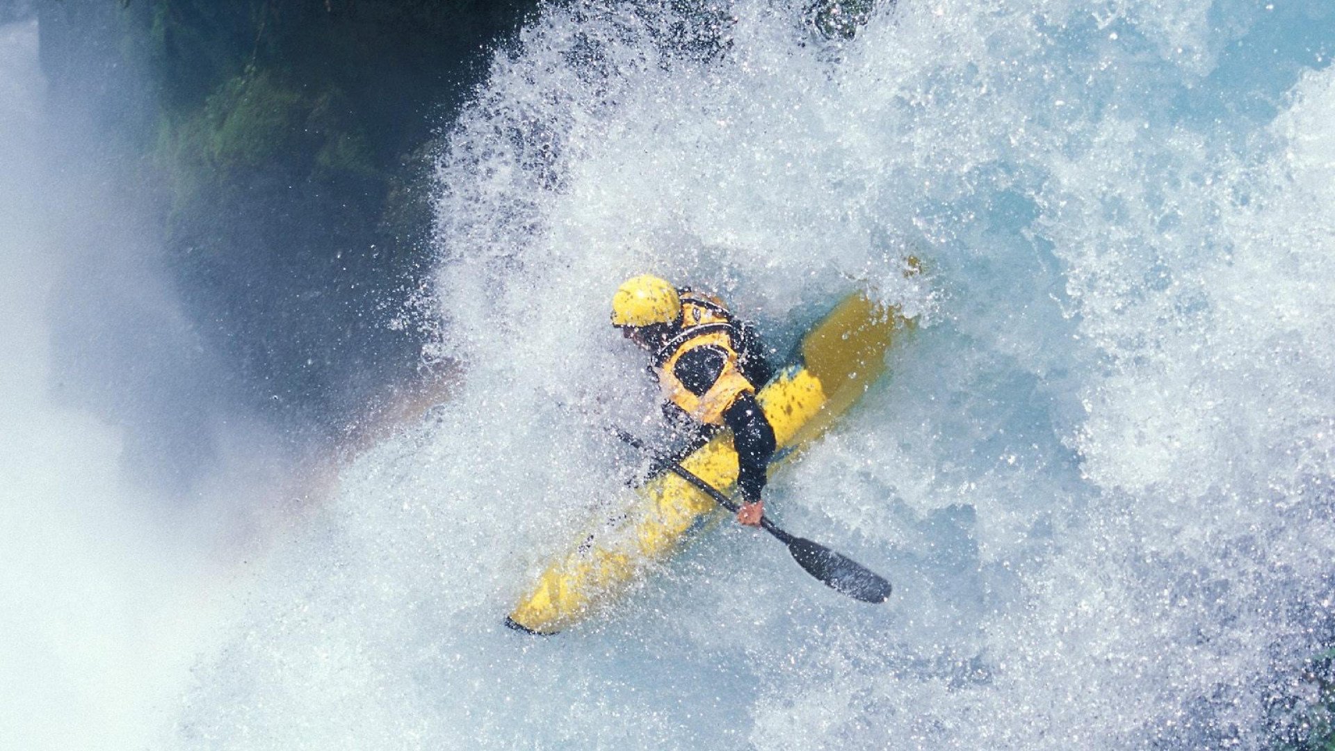 巅峰交会，福克斯终场狂飙，活塞跨越大洋击退广东