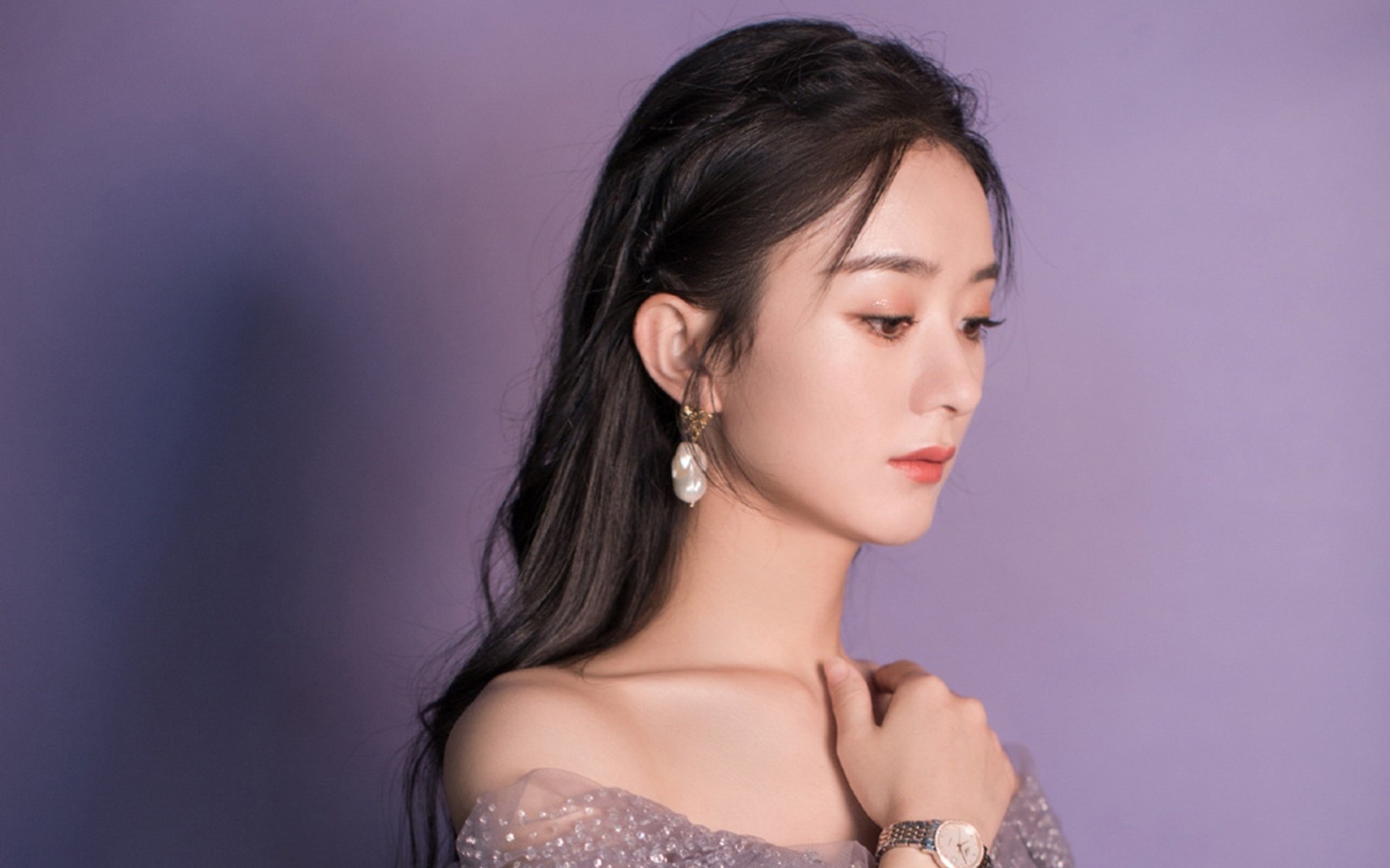 双星闪耀夜,当安菲尔德歌声汇入F1引擎的轰鸣